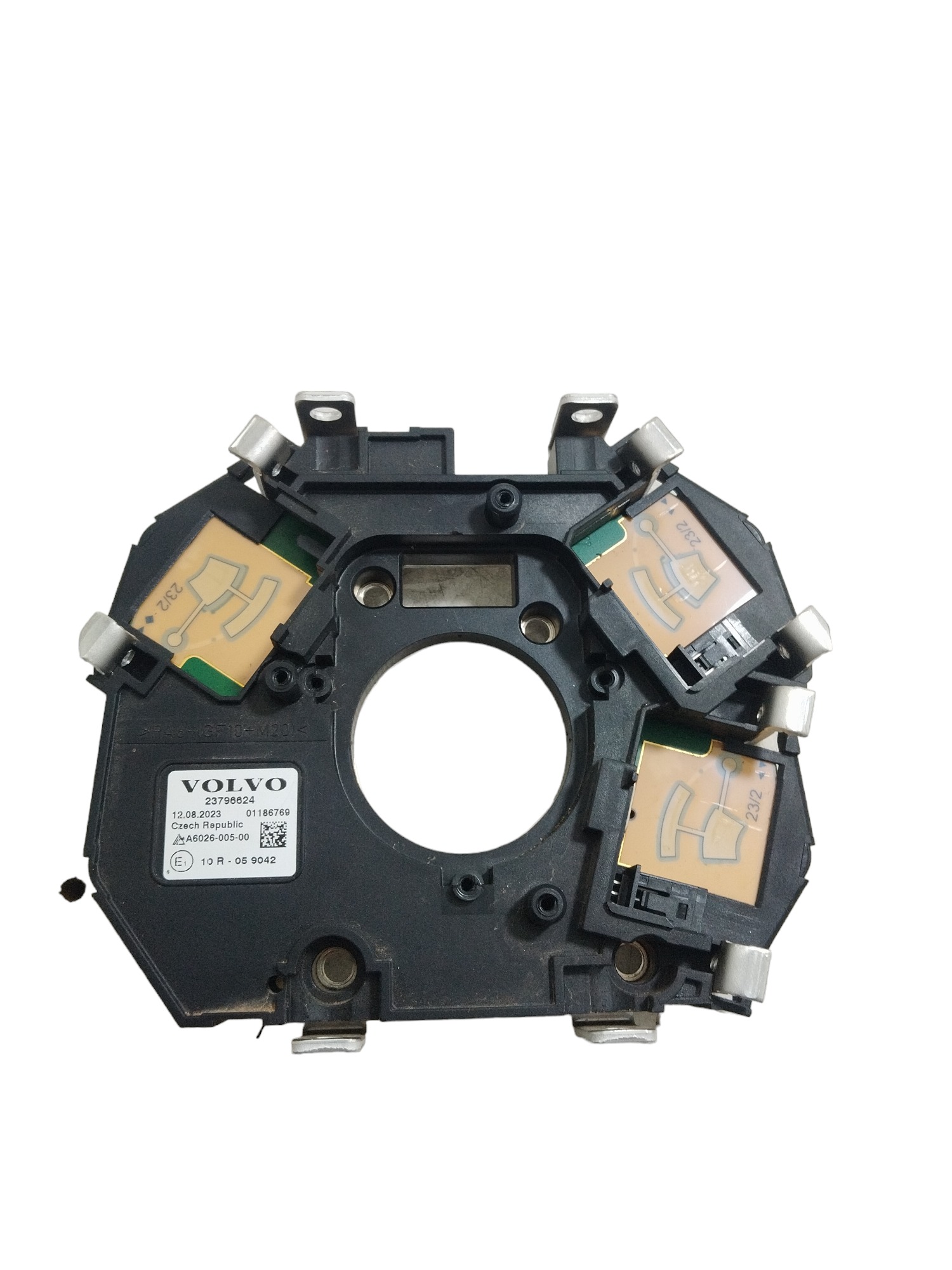 Moldura Base Volante Fh 2022/2023 Original Cod 23796624