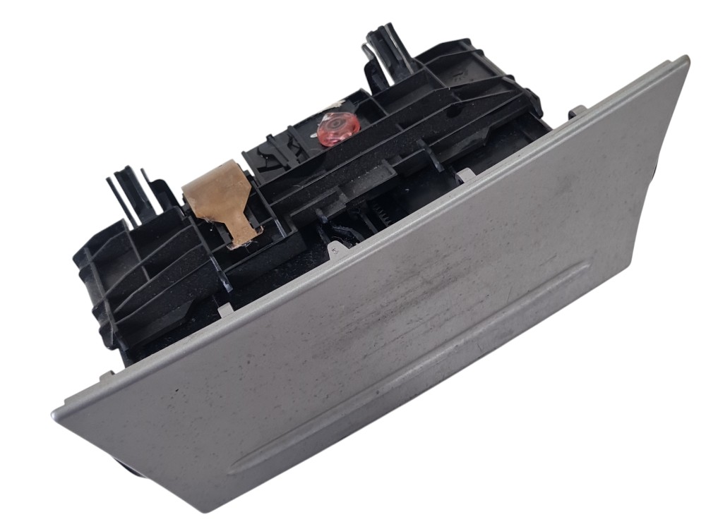 Porta Treco Painel C Acendedor Ford Focus 2013 8m51a048k37 7