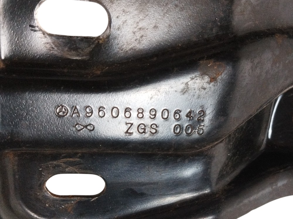 Suporte do Painel/Instrumentos Mercedes Actros2651 2022 2023 3