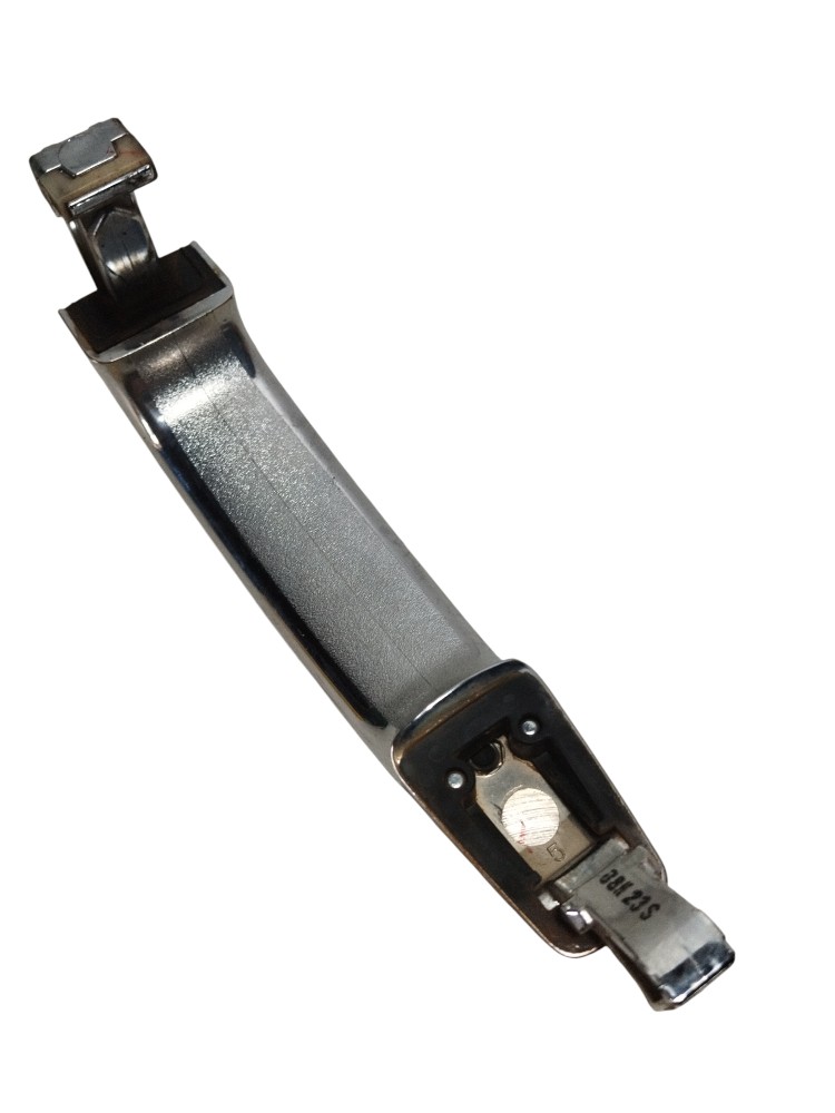 Maçaneta externa porta dianteira Chevrolet Captiva 2009 5