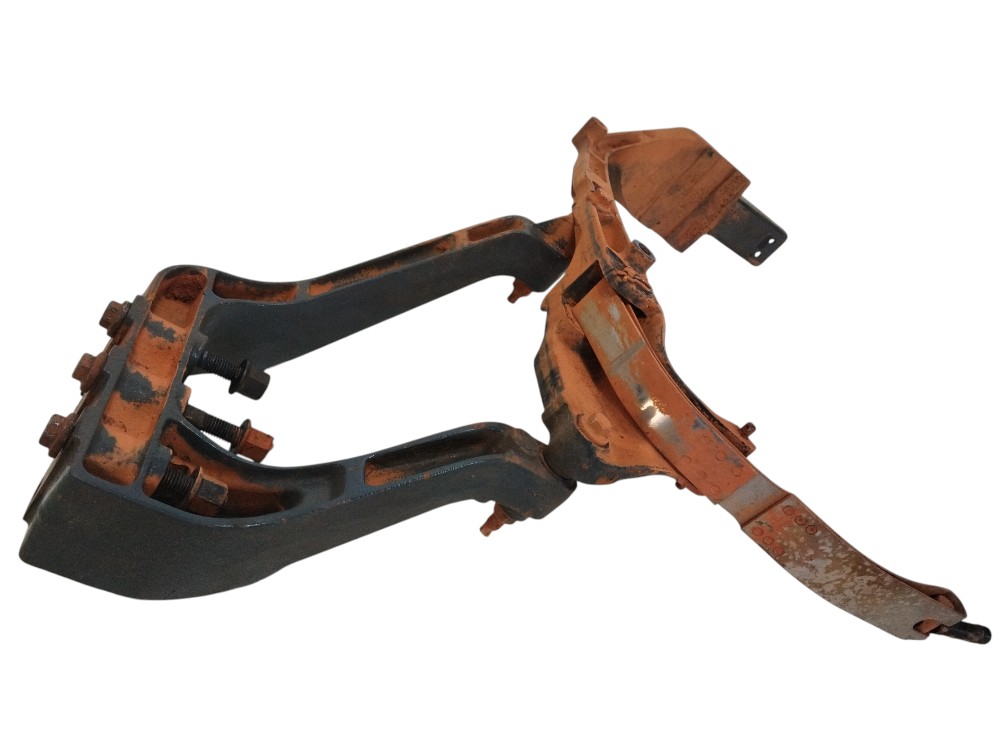 Suporte Catalizador Direito Volvo Vm 330 2021 03212 21972547 6