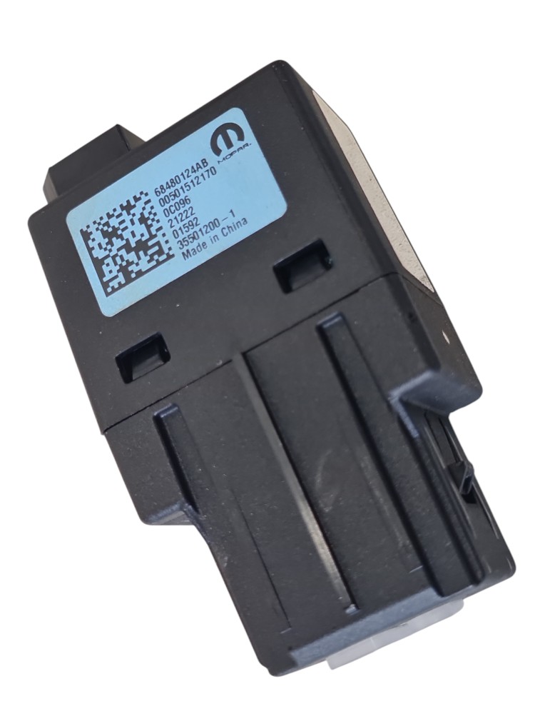 Tomanda Usb E Tipo C Jeep Compass 2023 35272124 Original 4