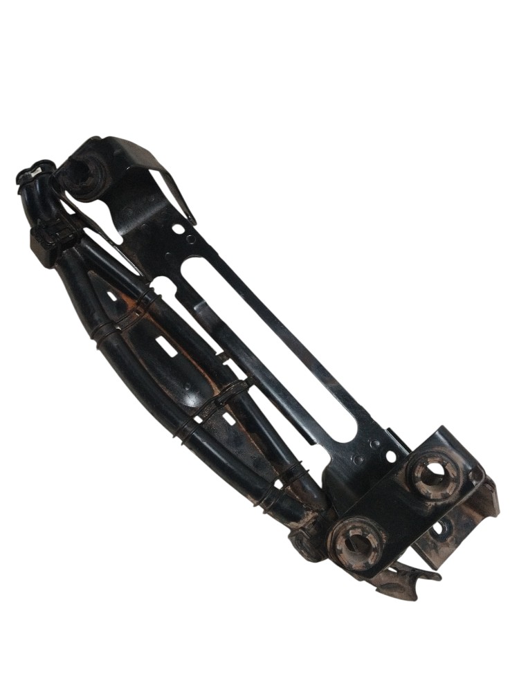 Suporte do compressor do ar condicionado Audi Etron 2022 4