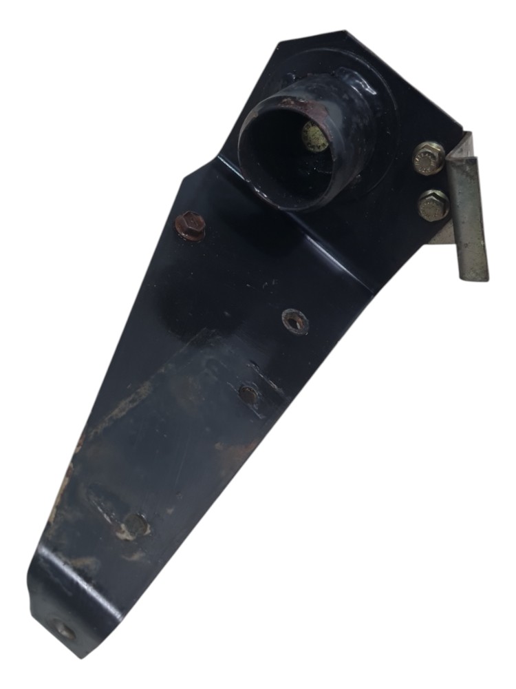 Suporte de montagem motor colheitadeira case ih 2799 2013
