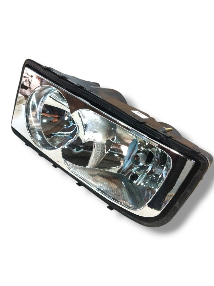 Farol Dianteiro Direito Mercedes Benz Axor 1933 Sem Lente Direito/passageiro