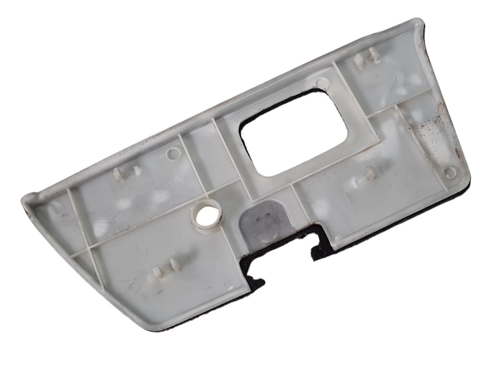 Acabamento Porta Malas Esquerdo Mitsubish Pajero 2008 A 2017 2