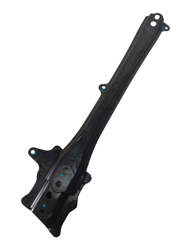 Travessa suspensão esquerda Toyota Corolla GrS 2024 original 5