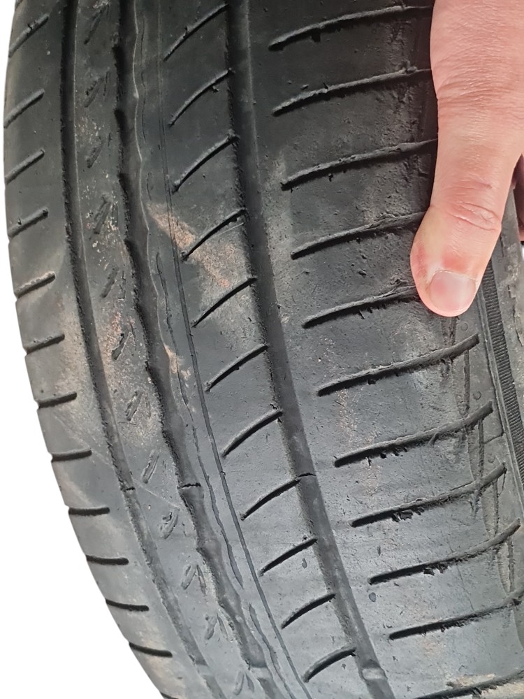 Pneu Pirelli Cinturato P1 195/60r16 Aro 16 40 De Vida 2