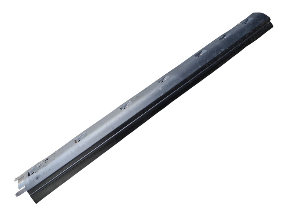 Spoiler Lateral Direito Discovery 4 2015 Ddj00024 Detalhe 2