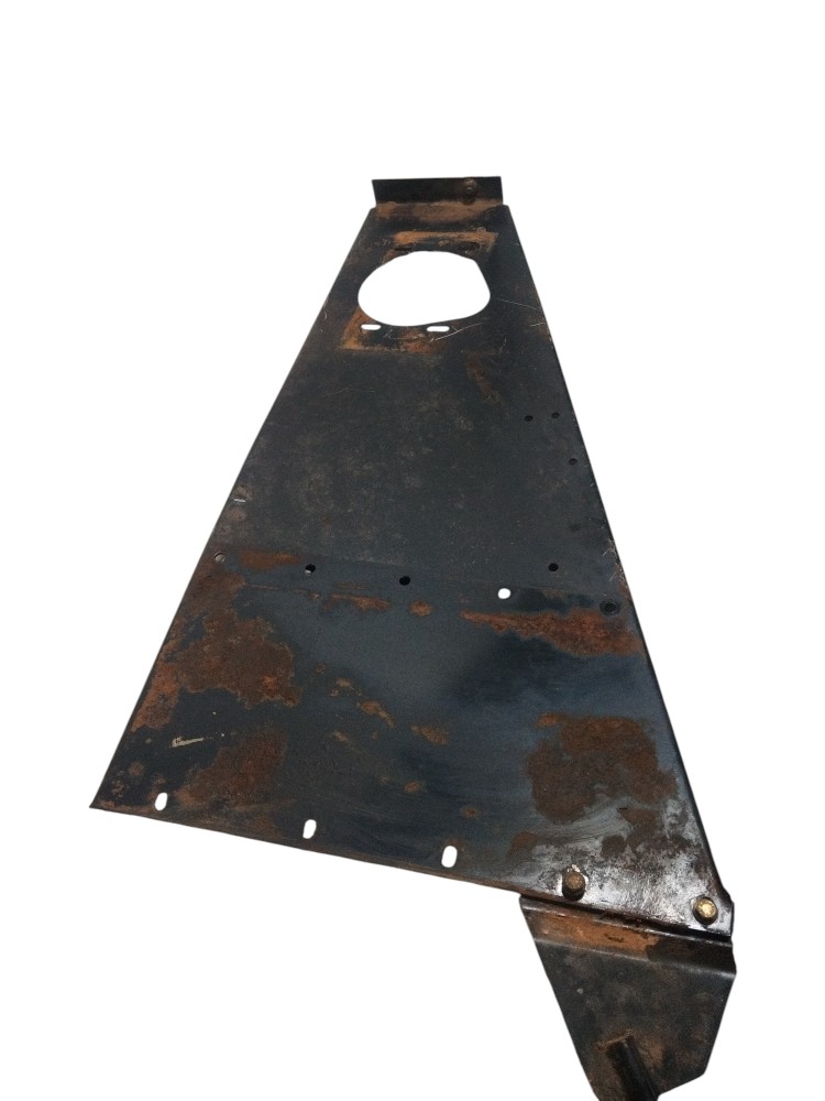 Suporte protetor lateral direito Colheitadeira Case 2799 5