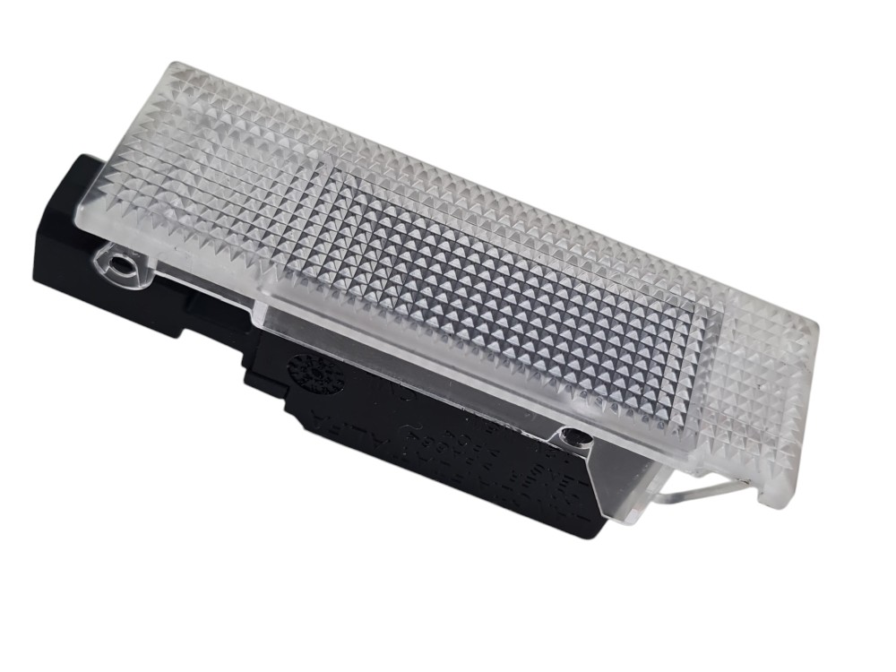 Luz Cortesia Forro Porta Malas Fiat Cronos Argo 2023 2024 4