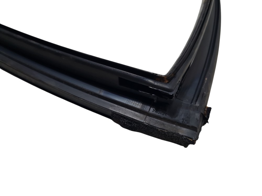 Borracha De Vedaçao Vidro Traseira Chevrolet Captiva 2009 6
