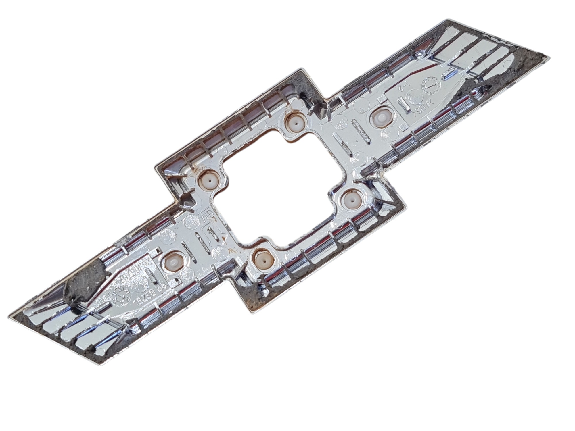 Emblema Traseiro Gravata Gm Tracker / Onix 2022 Original 6