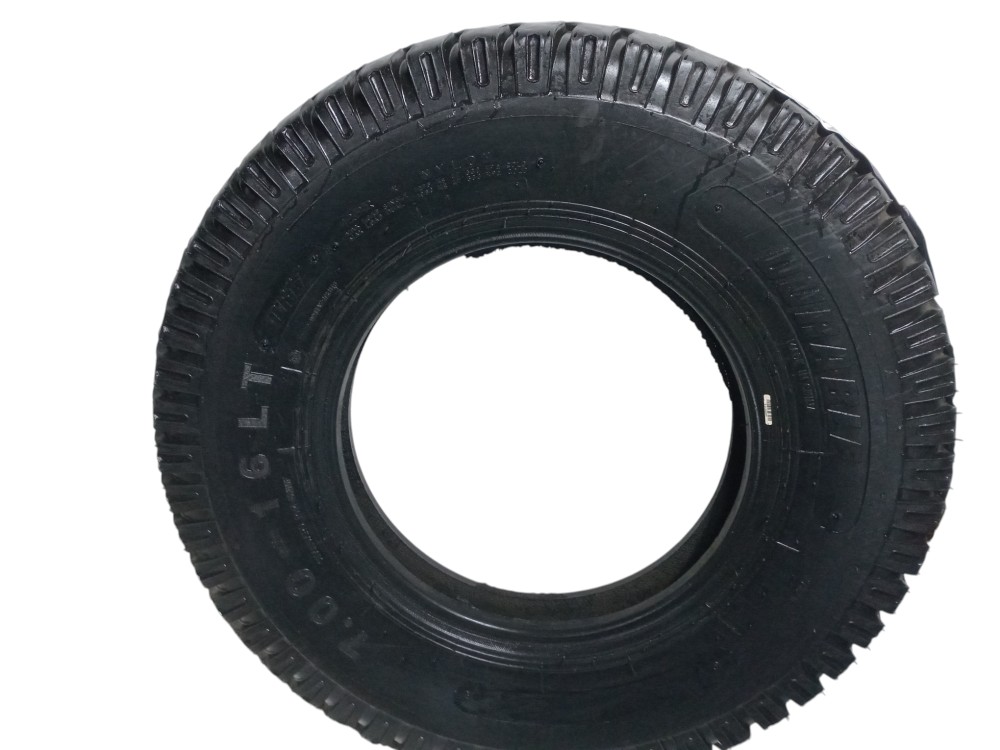 Pneu 700 16 LT DURABLE DR17 Aro 16 6