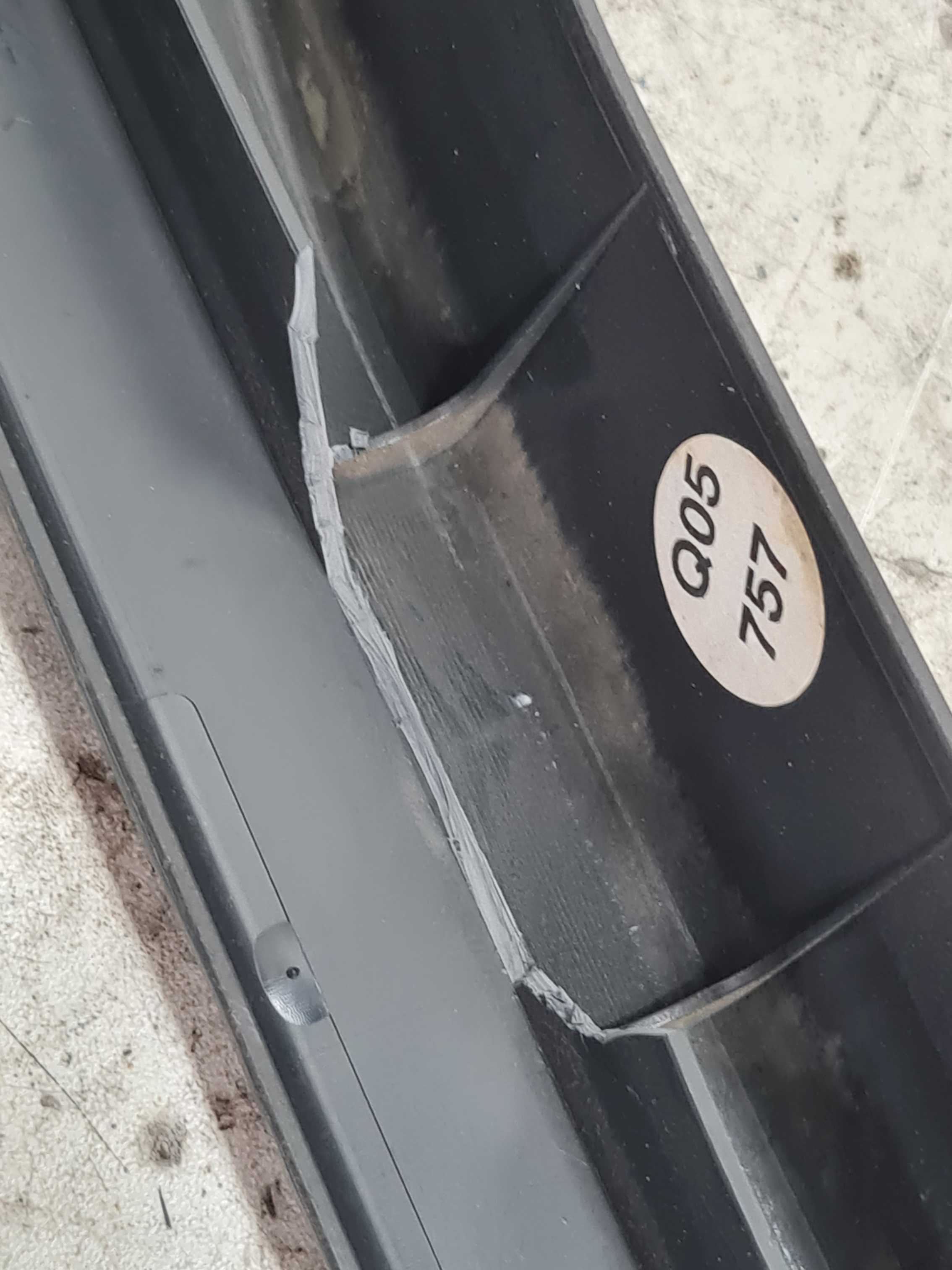 Soleira Porta Direita Mercedes C 230 2001 2002 A2036862036 2
