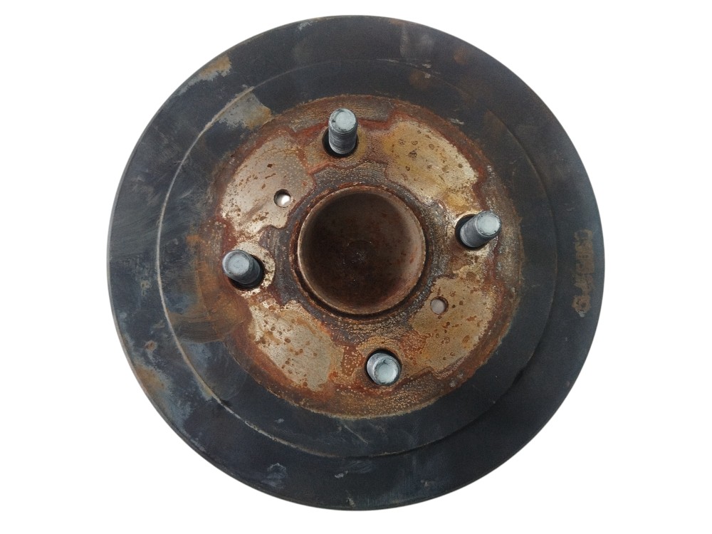 Cubo freio traseiro direito Toyota Etios 2018 original 4