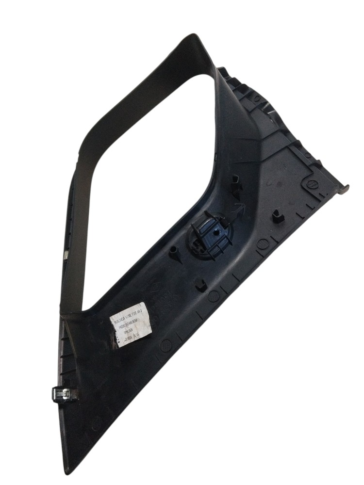 Moldura Lado Direito Renault Kangoo 2024 2025 808706032r 3