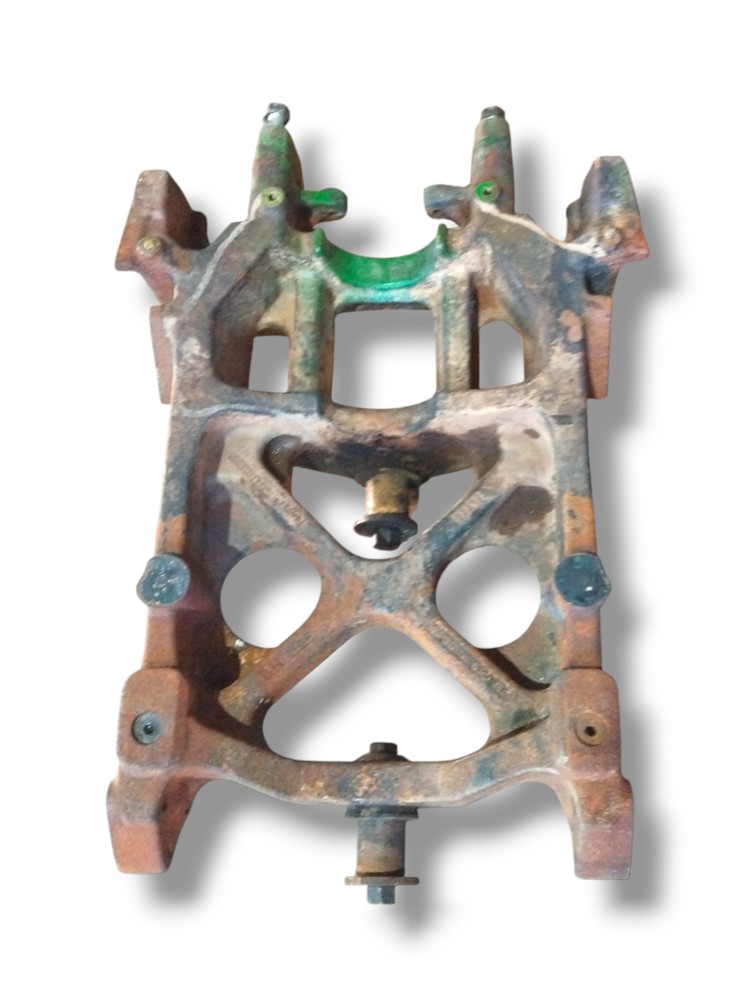 Suporte de eixo dianteiro do trator John Deere 6135J 2023