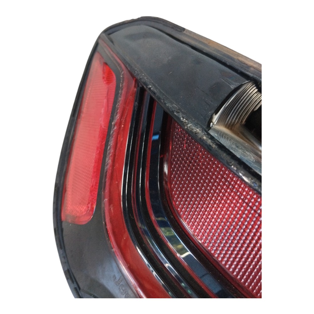 Lanterna Traseira Esquerda Jeep Compass T 270 2023 Detalhes  Esquerdo/motorista 3
