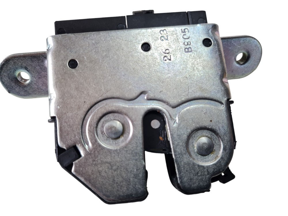 Fechadura Tampa Porta Malas Traseiro E Fiat Argo 2017 A 2023 3