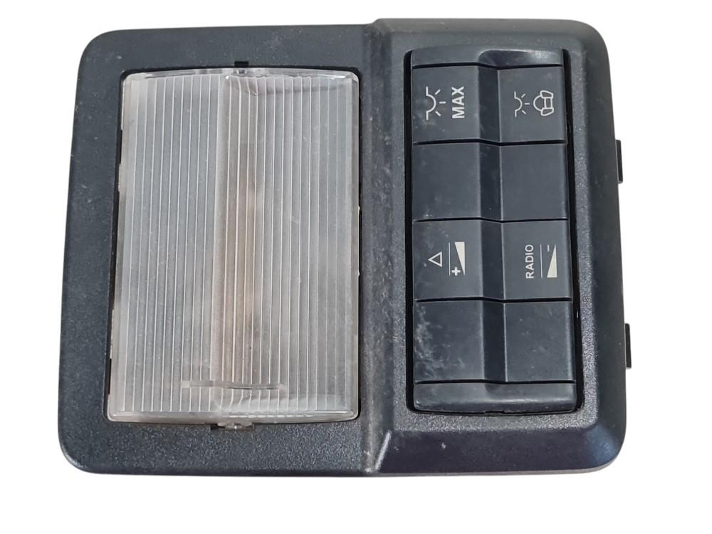 Luz cortesia teto Mercedes Actros 2651 2022 A9608200601 4