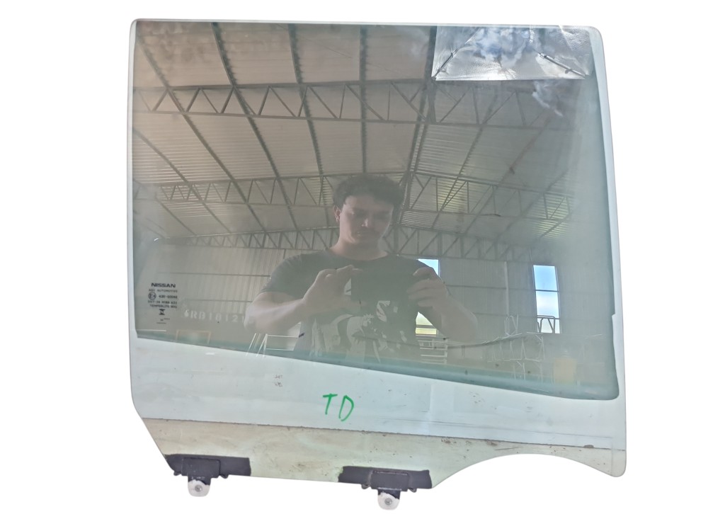 Vidro Porta Traseira Direita Nissan Kicks 2023 2024 2025 2