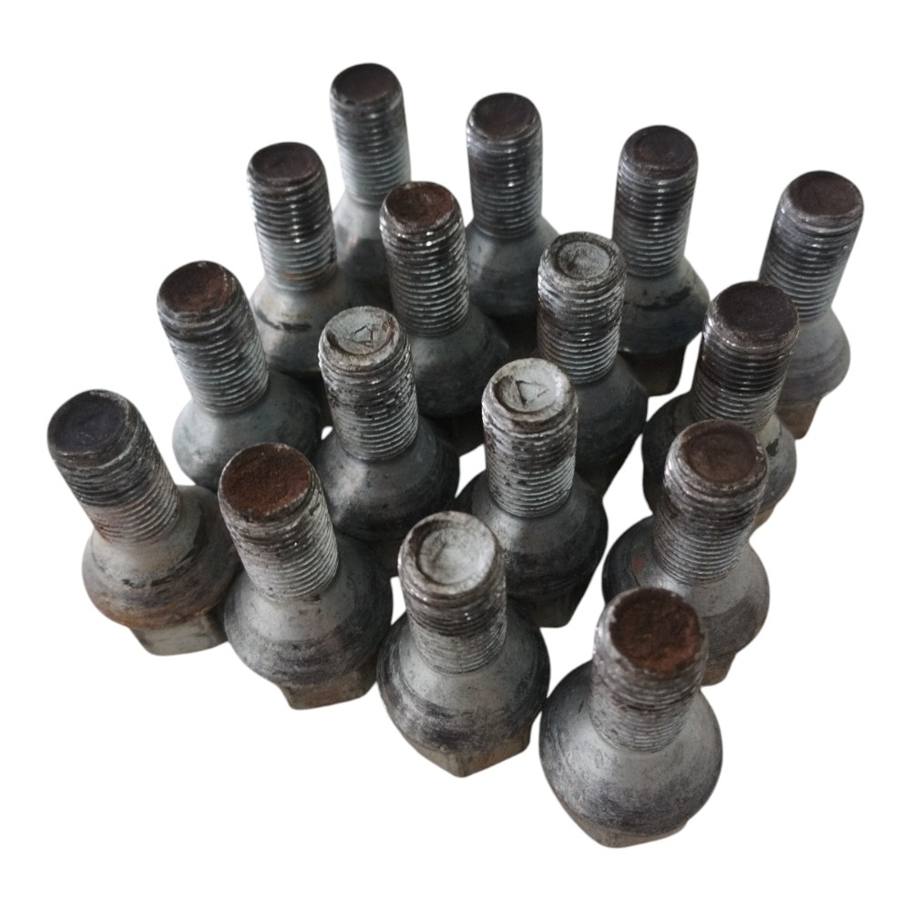 Kit 16 Parafusos Roda Fiat Strada 2023 Originais 6