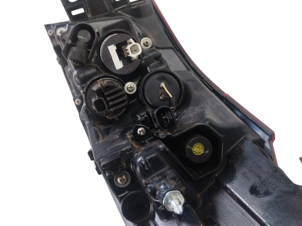 Lanterna Traseira Esquerda Toyota Corolla Grs 2024 Detalhes Esquerdo/motorista 3
