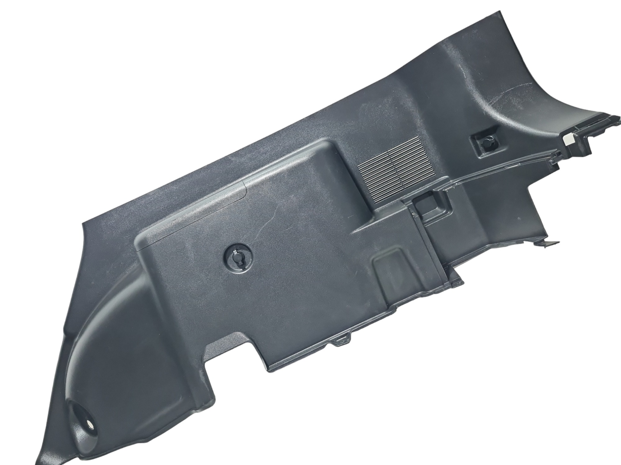 Acabamento Lateral Direito Porta Malas Chery Tiggo 8 2022