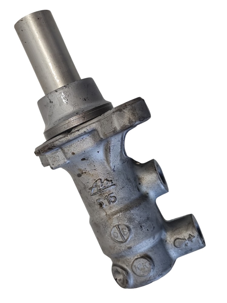 Cilindro mestre freio Fiat Fiorino Endurance 2021 ORIGINAL 4