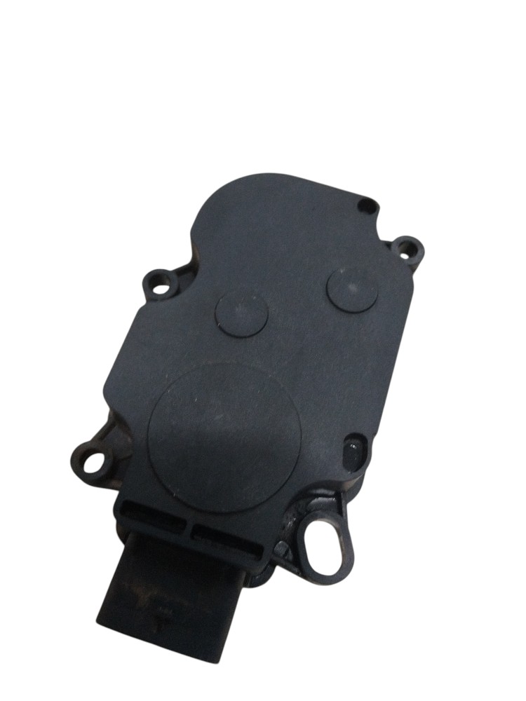 Atuador alerta moldura radiador Audi Etron 2022 ORIGINAL 4