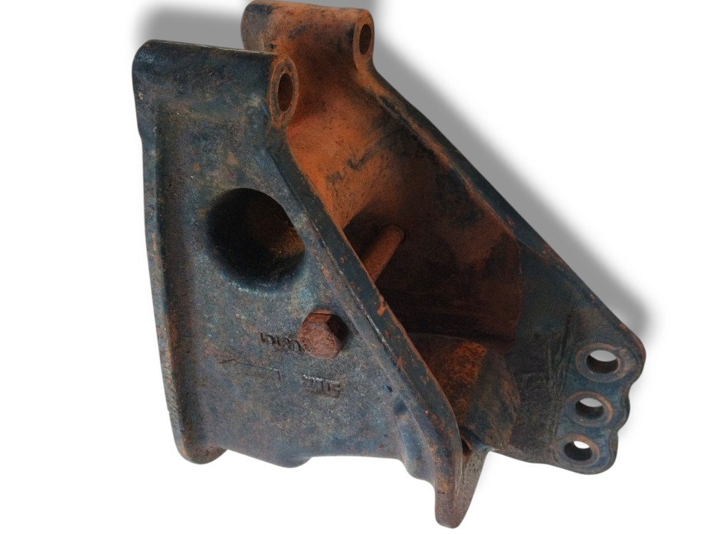Suporte Mola Caminhão Volvo Vm 330 2021 10221 9c03161 Usado 1