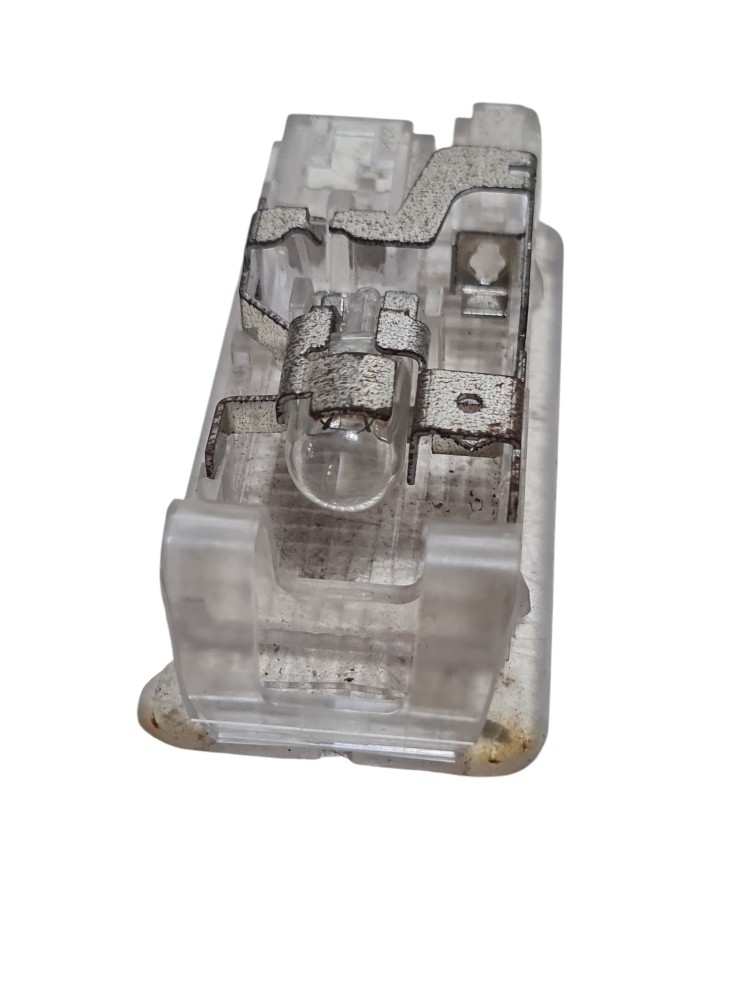 Luz de cortesia porta Renault logan zen10mt 2013 original 4