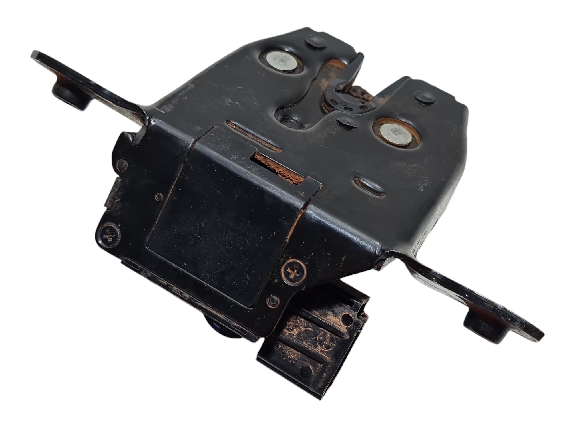 Fechadura Tampa Porta Malas Gm Tracker 2022 26335043 4