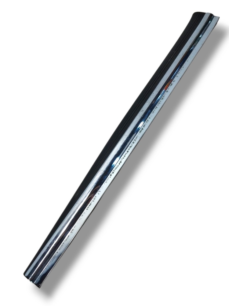Soleira Dianteiro Lado Esquerda Mercedes Cls 500 2005 2006