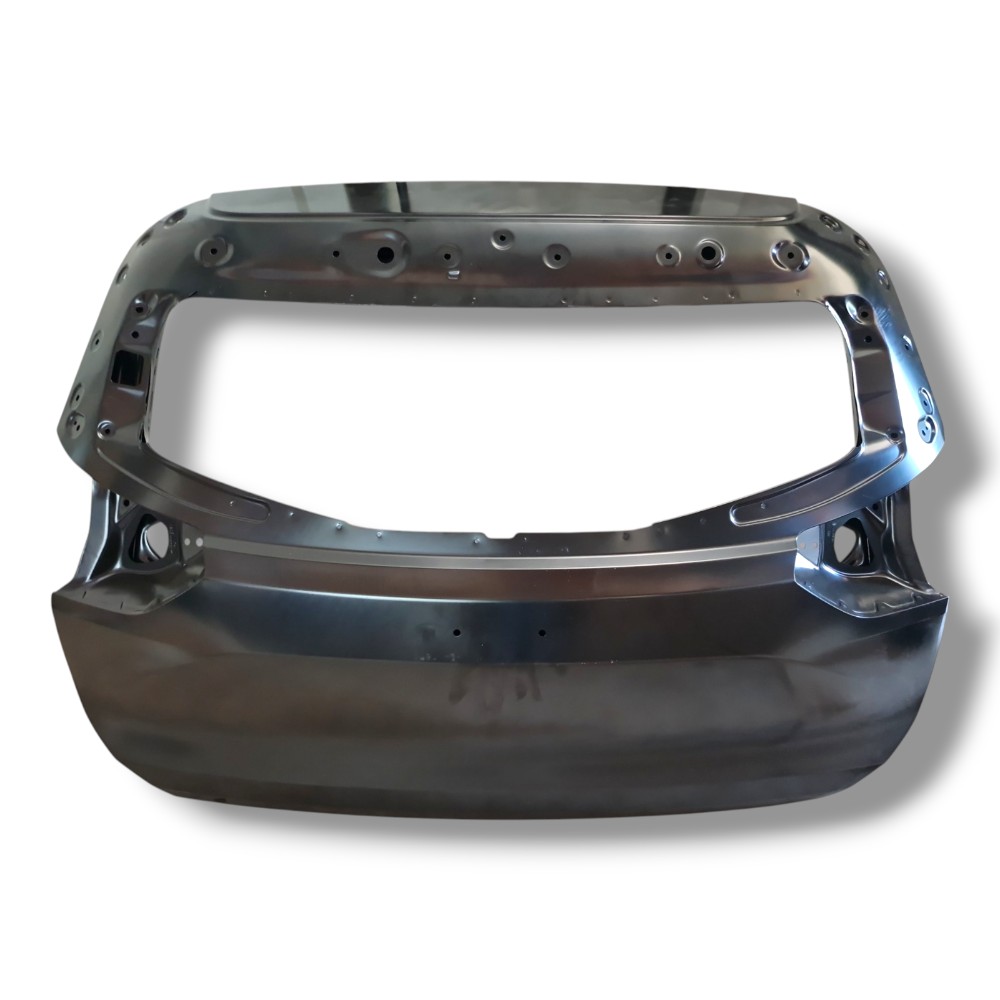 Tampa Porta Malas Gm Tracker 2020 2025 Sem Pintura 52190210 1