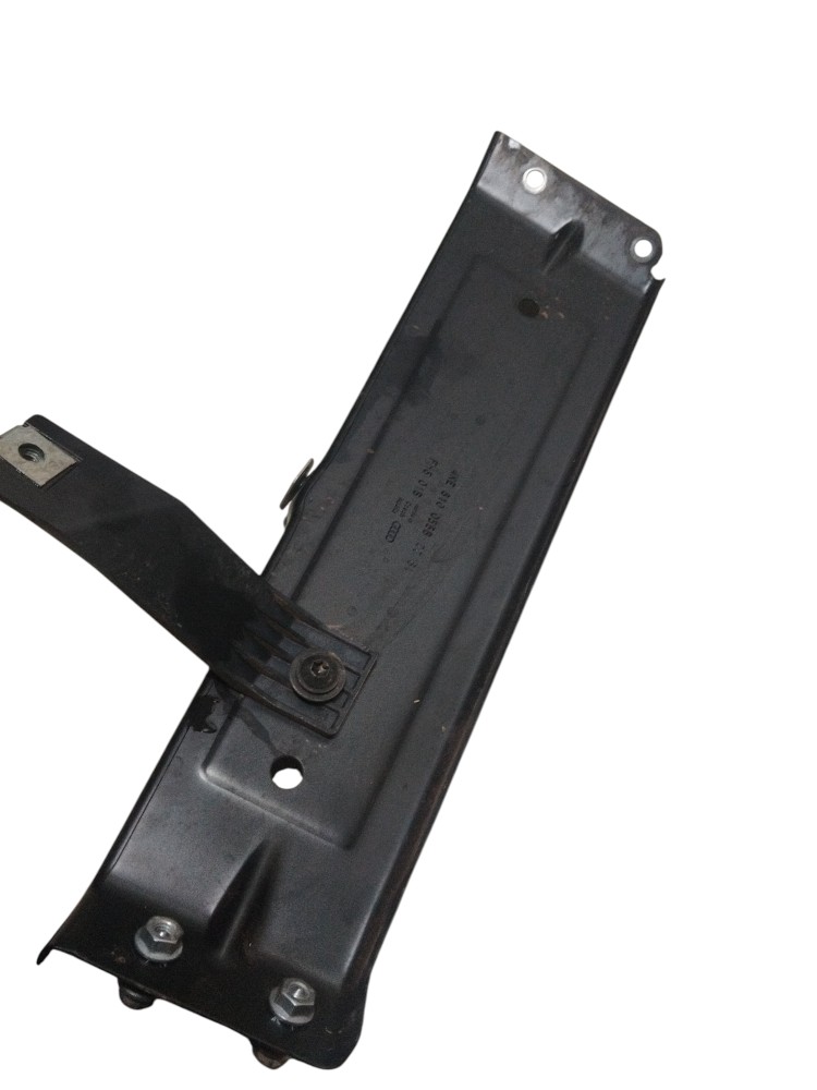 Suporte de reforço do trilho paralama Audi Etron 22 ORIGINAL 2