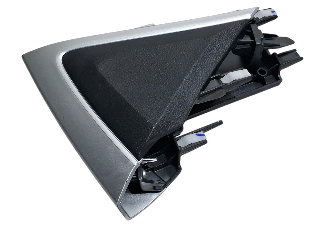 Acabamento console central Toyota Corolla Cross 2022 4