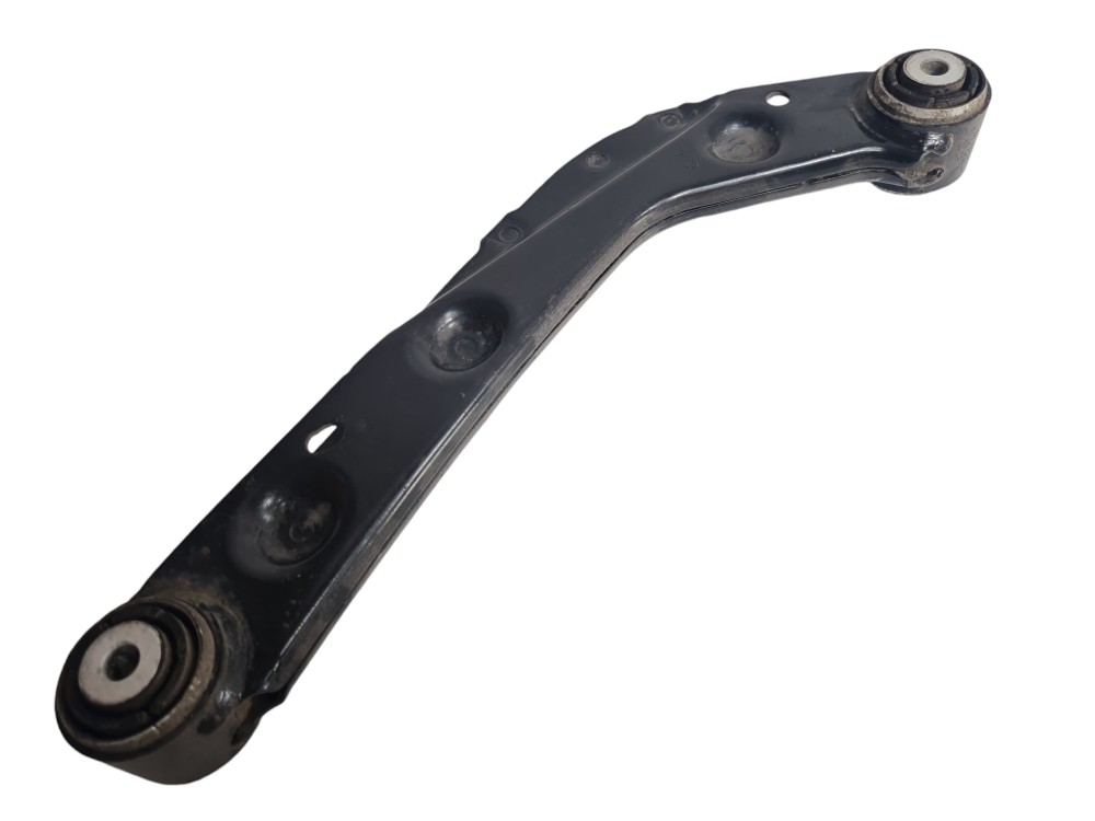 Braço suspensão superior traseiro Volvo XC90 D5 2017 3