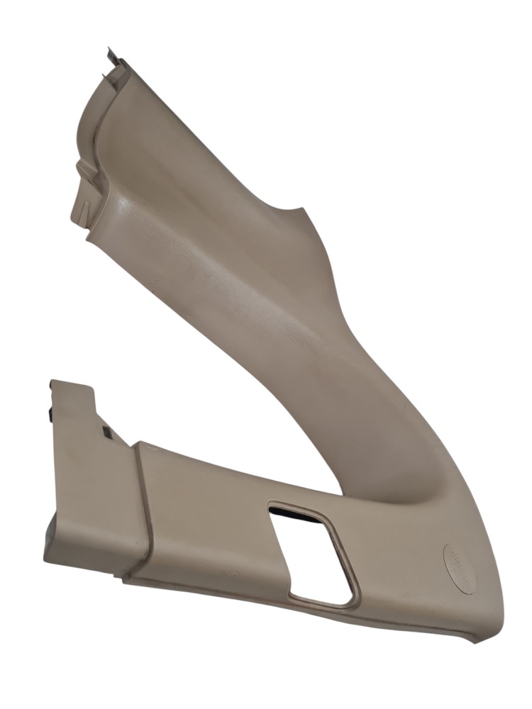 Moldura acabamento interno coluna traseira captiva sport 2