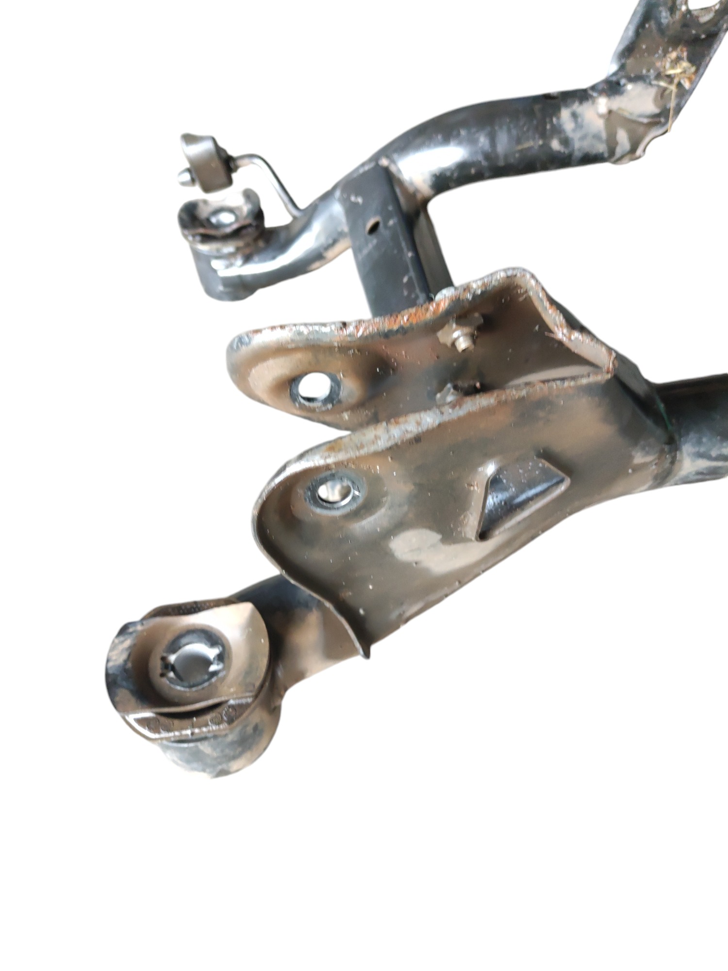Quadro agregado traseiro Chery Tiggo 8 2021 2022 detalhe 7