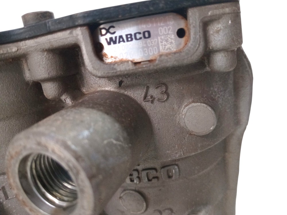 Válvula Distribuidora Moduladora Mercedes Ebs A0014311213 2
