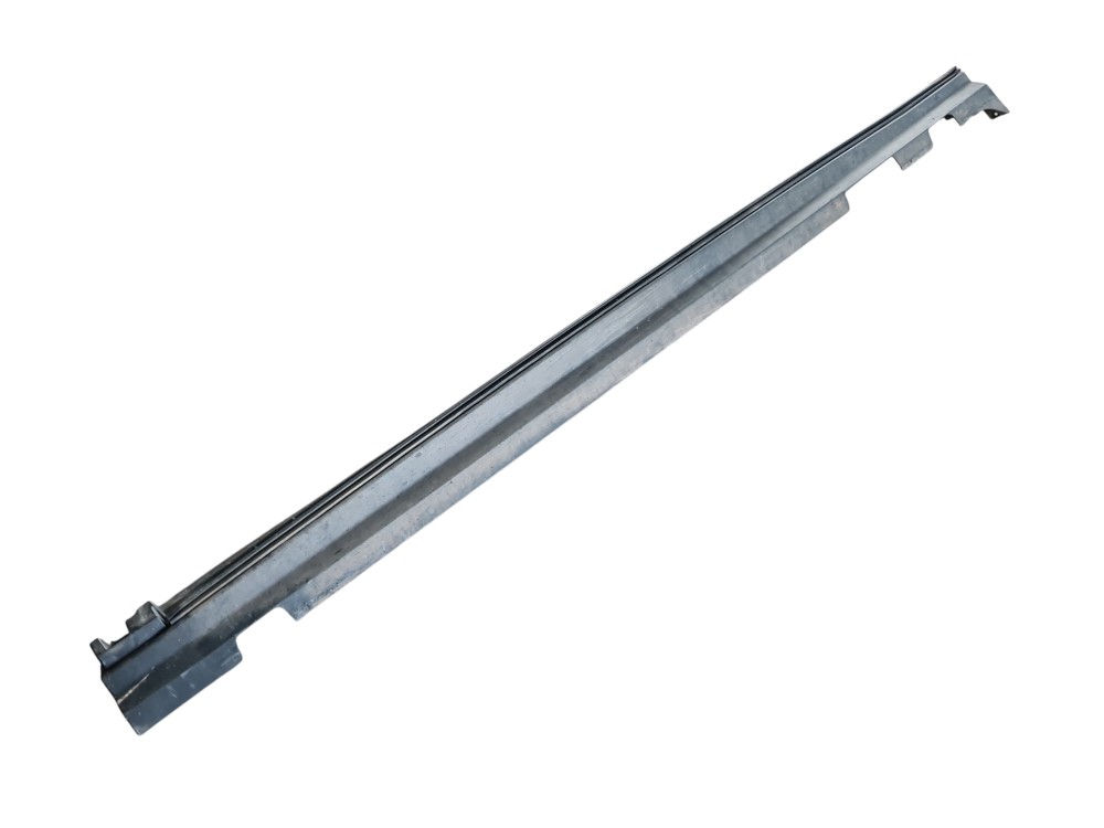 Spoiler inferior esquerdo Volvo XC40 T5 2020 31448223 2