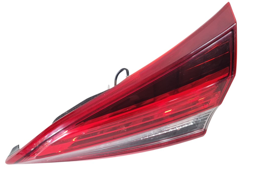 Lanterna Tampa Traseira Direito Toyota Yaris Hatch 2024 2025 Direito/passageiro 2