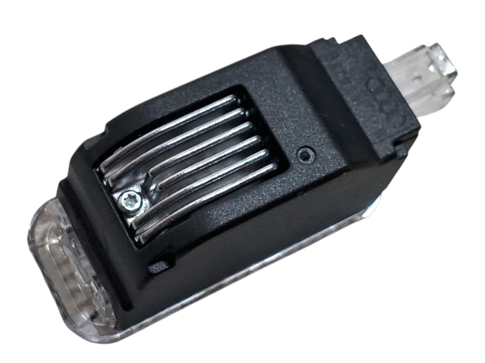 Luz Cortesia da Porta Audi E tron SPB 2022 4KE947415C 4
