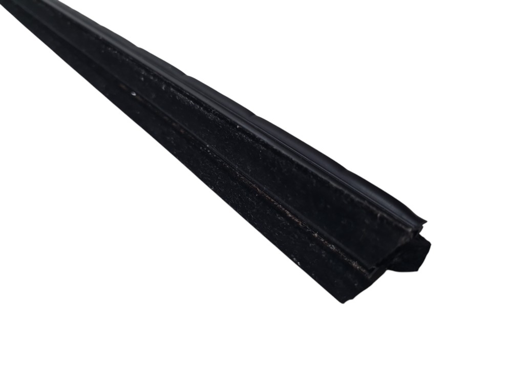 Friso Do Vidro Interno Gwm Tank 300 2025 2026 Preto 5