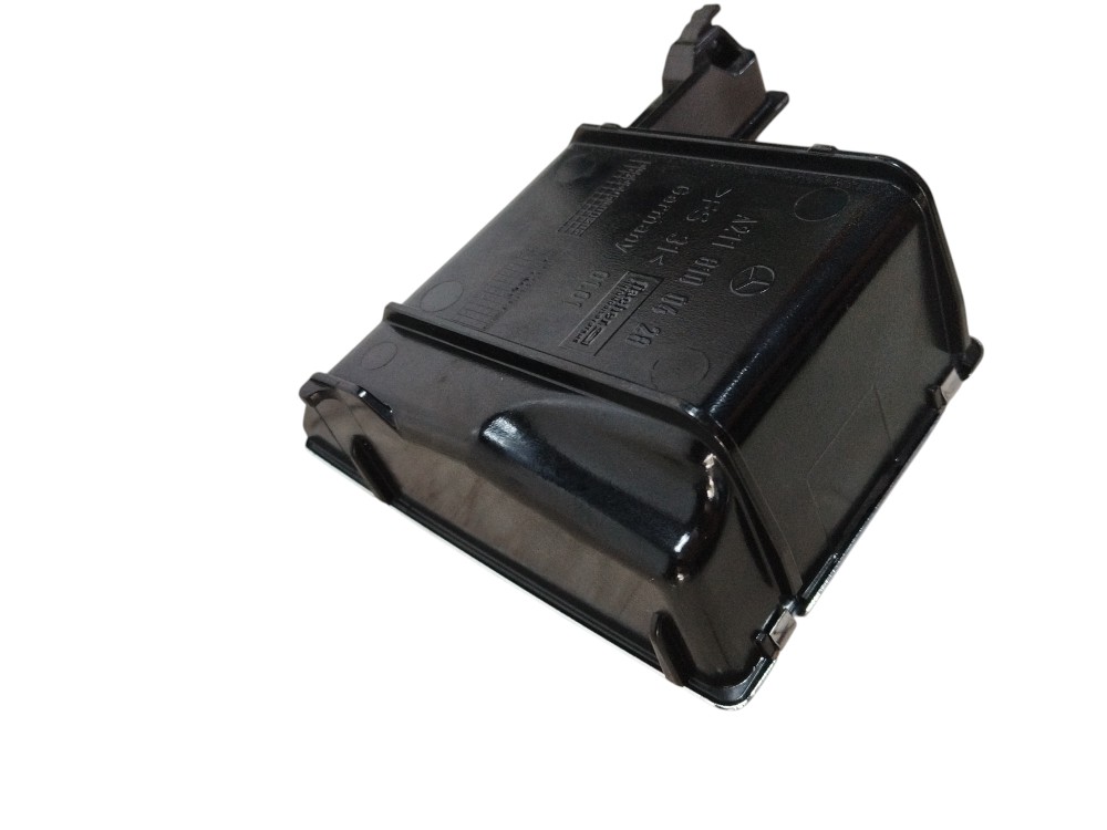 Porta Treco Console Central Mercedes Cls500 2005 A2118100428 Preto 5