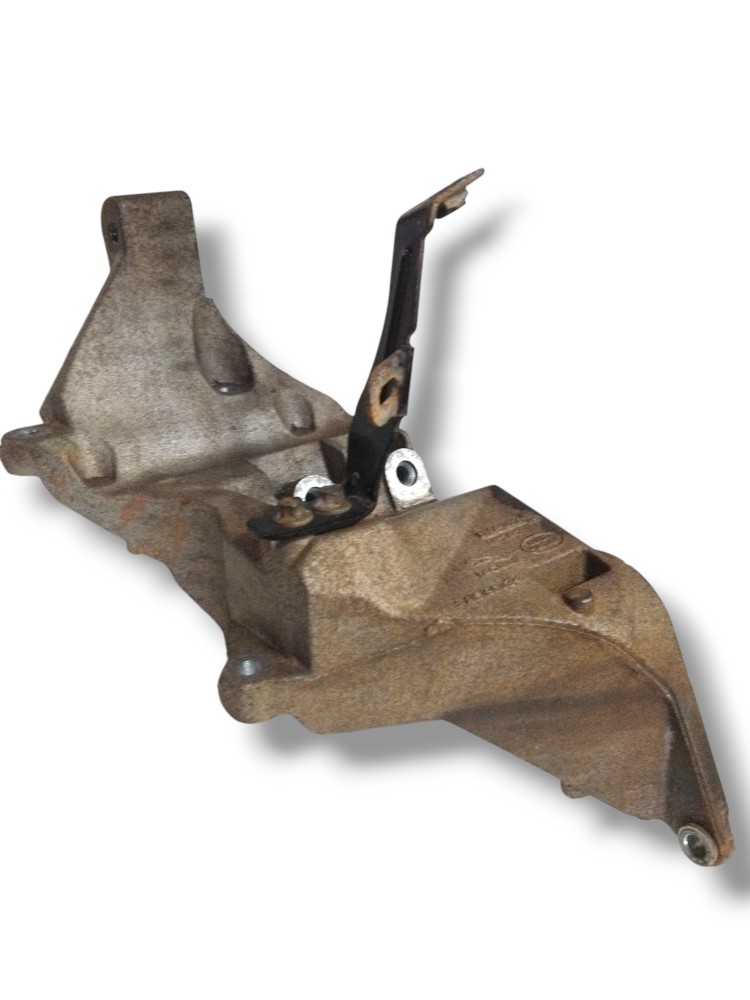 Suporte alternador discovery 4 3.0 2015CPLA10239 1