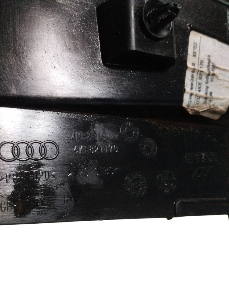 Acabamento Painel frontal Audi Etron elétrica 2022 ORIGINAL 6