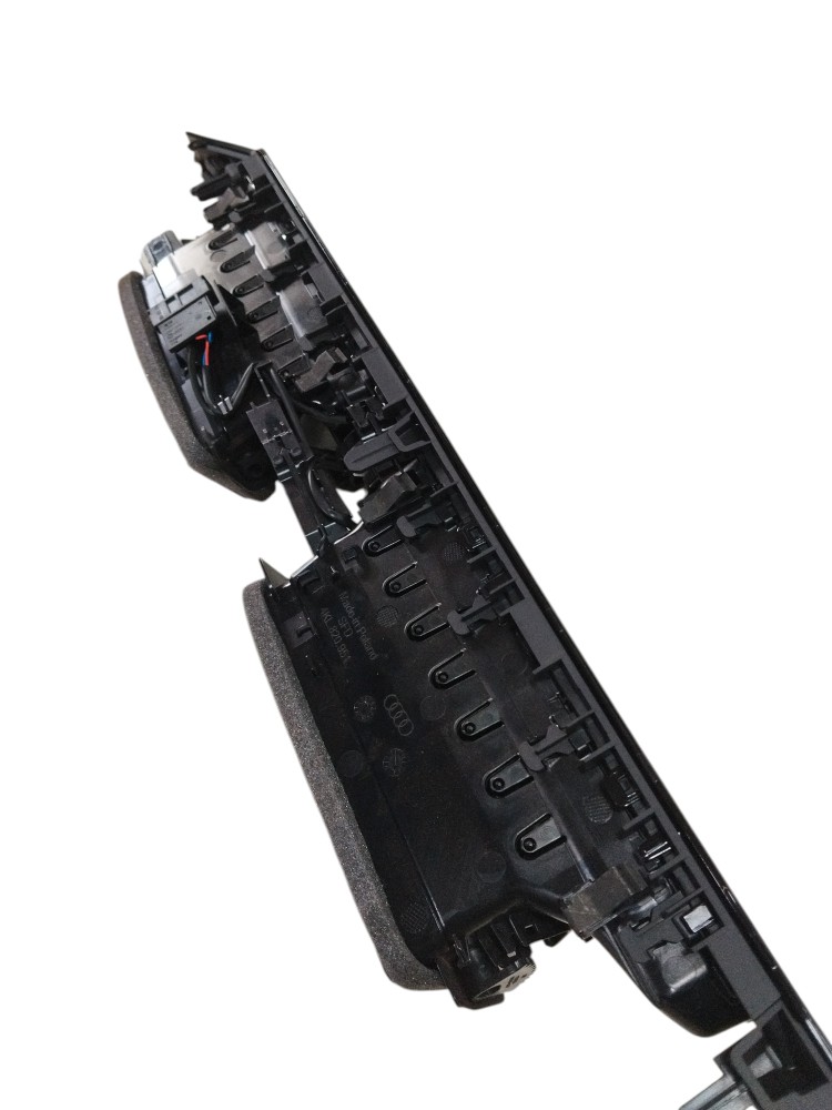 Difusor De Ar Do Painel Central Audi Etron 2022 Original 4